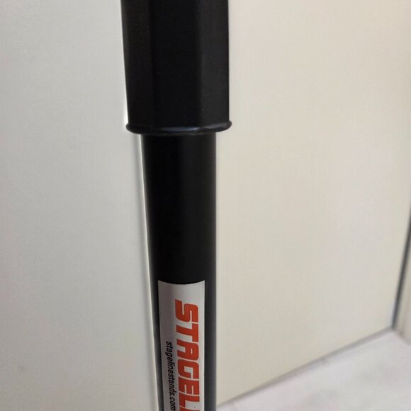 Professional Tripod Microphone Stand with Boom Arm - Picture 6 of 7